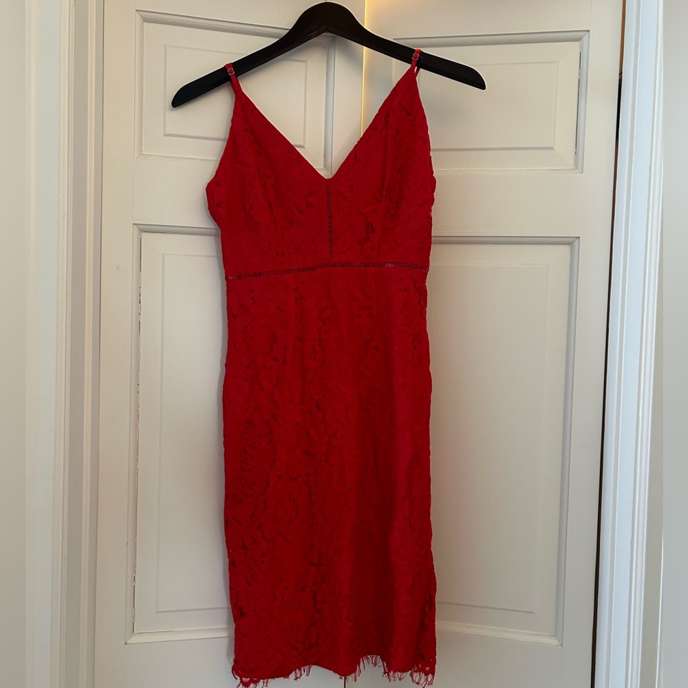 Stunning red mini dress in lace - ASTR